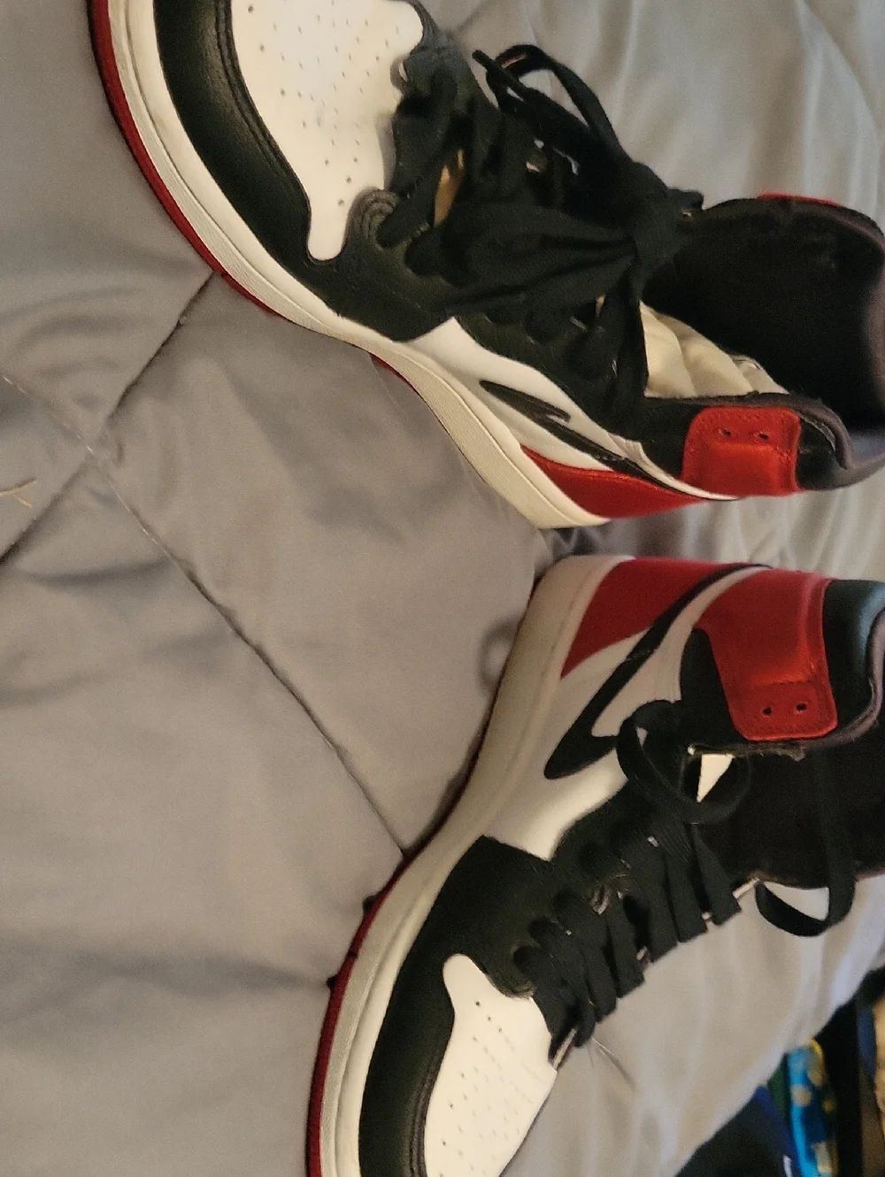 Nike High-Top Sneakers - White/Black/Red